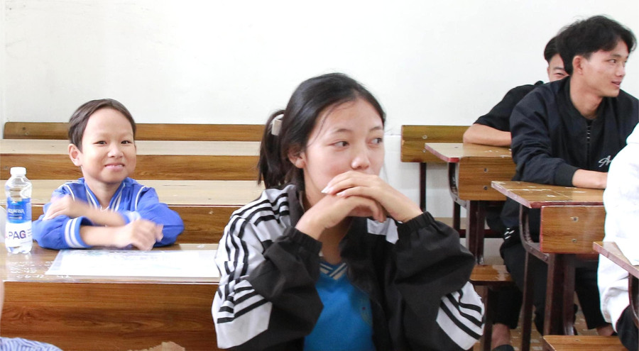 Nguyễn Văn Thiện - dũng sĩ tí hon chinh phục Kỳ thi tốt nghiệp THPT Đắk Lắk - Ảnh 2.