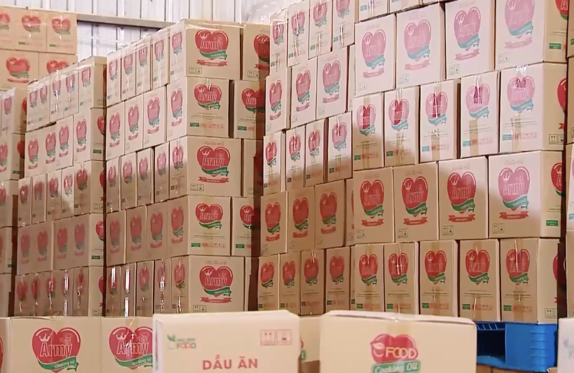 Dầu ăn chăn nu&ocirc;i được "ph&ugrave; ph&eacute;p'" th&agrave;nh thực phẩm cho người - Ảnh 2.