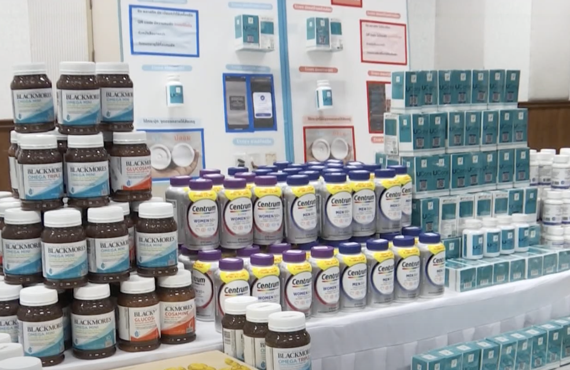 Công an triệt phá đường dây 80.000 món đồ hàng giả quy mô lớn - Ảnh 3.