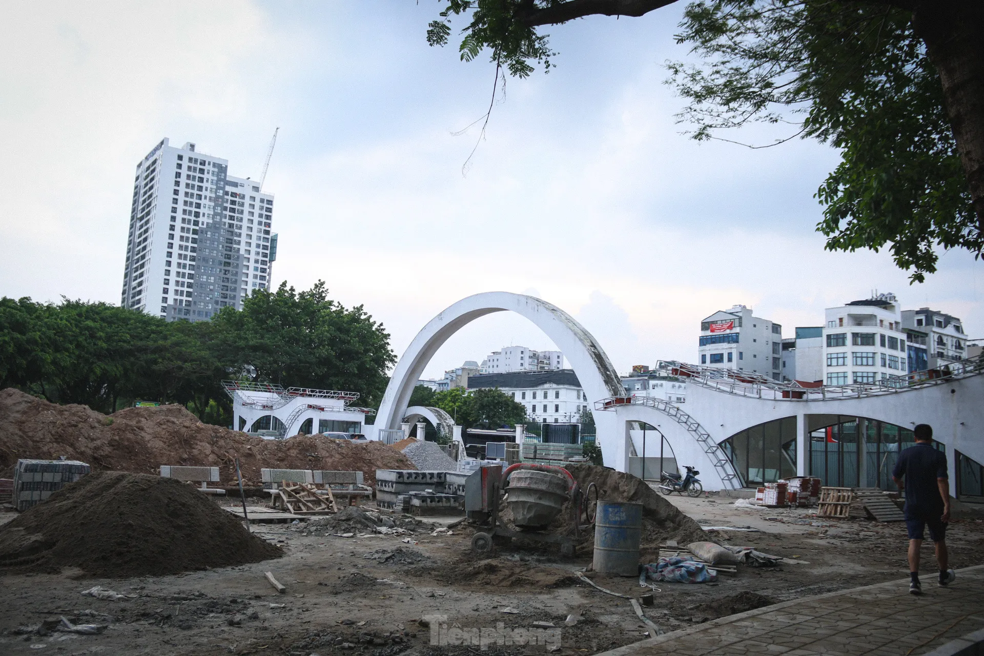 Hiện trạng hai công viên được ‘hồi sinh’ tại Hà Nội - Ảnh 2.