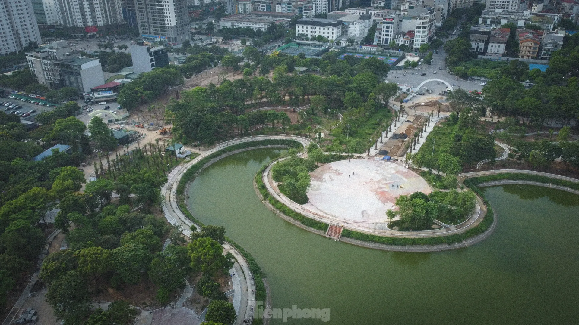 Hiện trạng hai công viên được ‘hồi sinh’ tại Hà Nội - Ảnh 11.