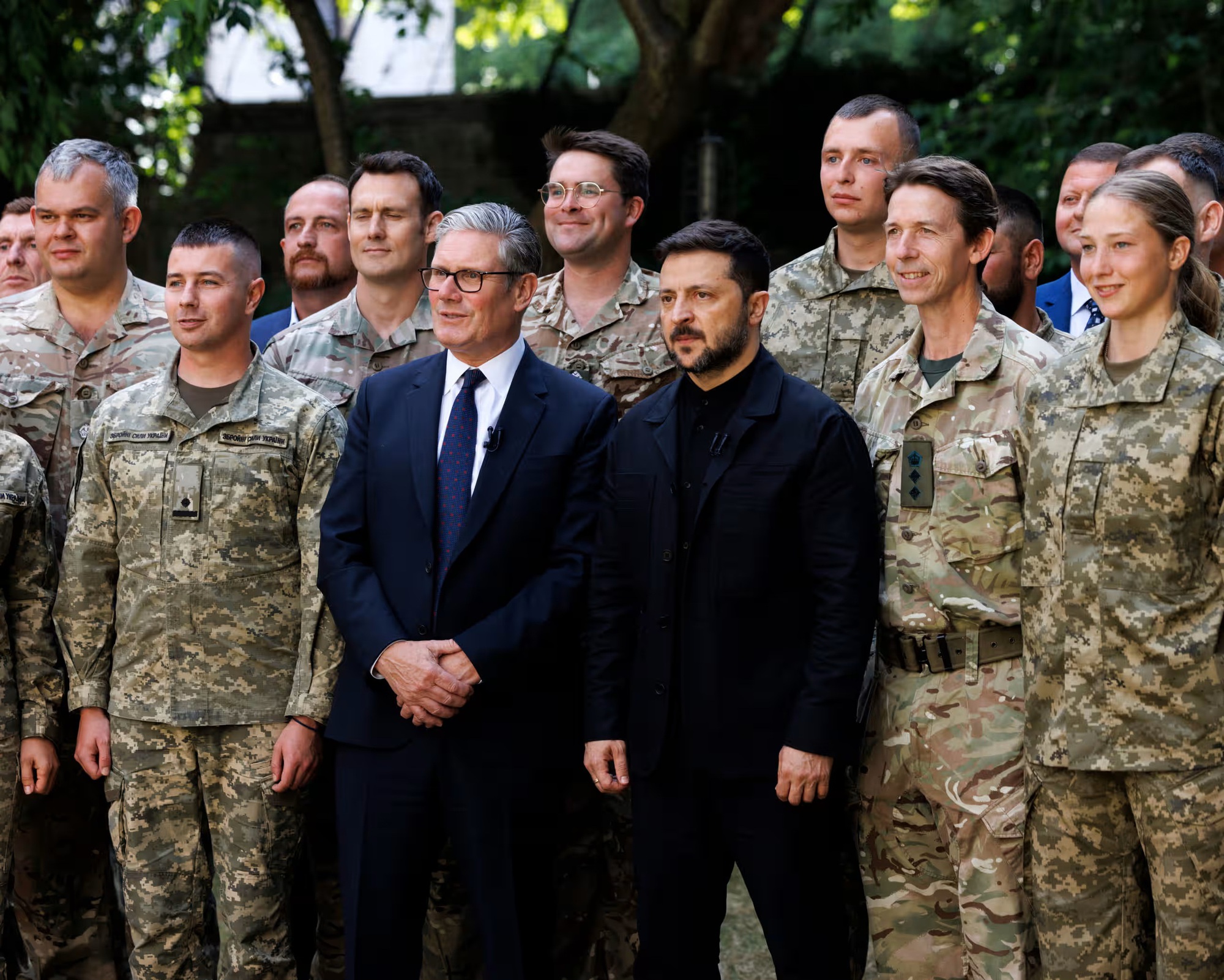 Anh gửi Ukraine 350 t&ecirc;n lửa mới, Mỹ muốn một thỏa thuận với Nga- Ảnh 1.