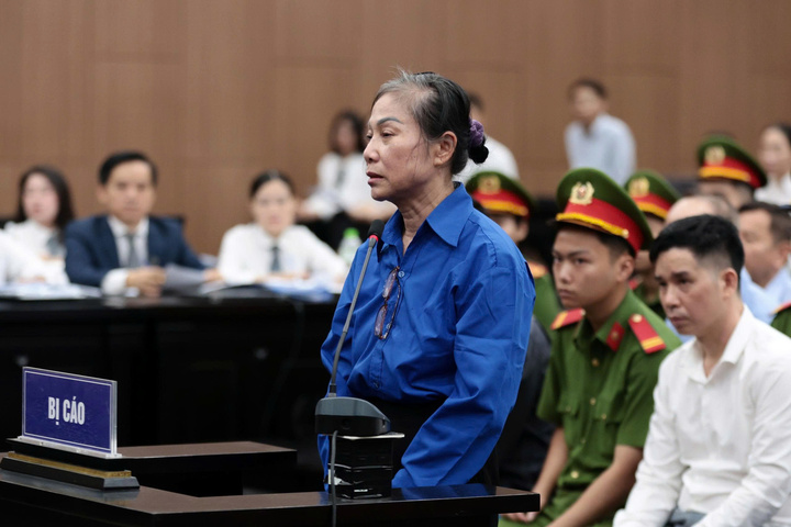 Cựu Bí thư Vĩnh Phúc nhận tiền từ ông chủ Phúc Sơn để hỗ trợ người nghèo - Ảnh 1.