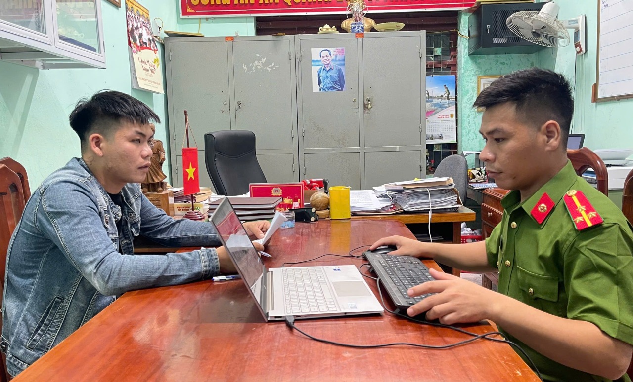 Sự thật vụ thanh niên Quảng Bình dựng chuyện cướp tài sản 1 cây vàng 9999 - Ảnh 1. Sự thật vụ thanh niên Quảng Bình dựng chuyện cướp tài sản 1 cây vàng 9999 - Ảnh 1.