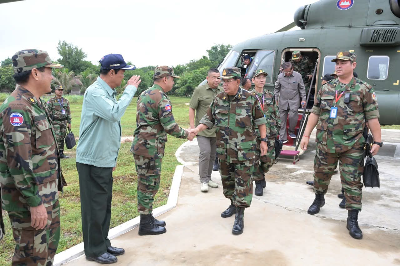 Ông Hun Sen đến biên giới với Thái Lan- Ảnh 3.