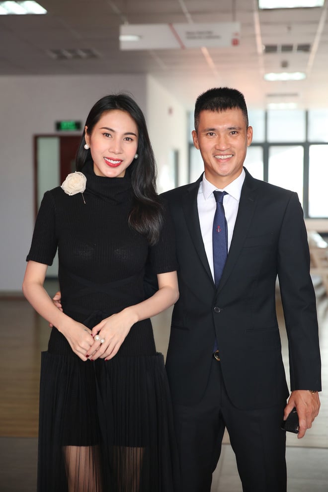 Đã có câu trả lời về việc biến mất 6 tháng bất thường của Thủy Tiên- Ảnh 9. Đã có câu trả lời về việc biến mất 6 tháng bất thường của Thủy Tiên- Ảnh 9.