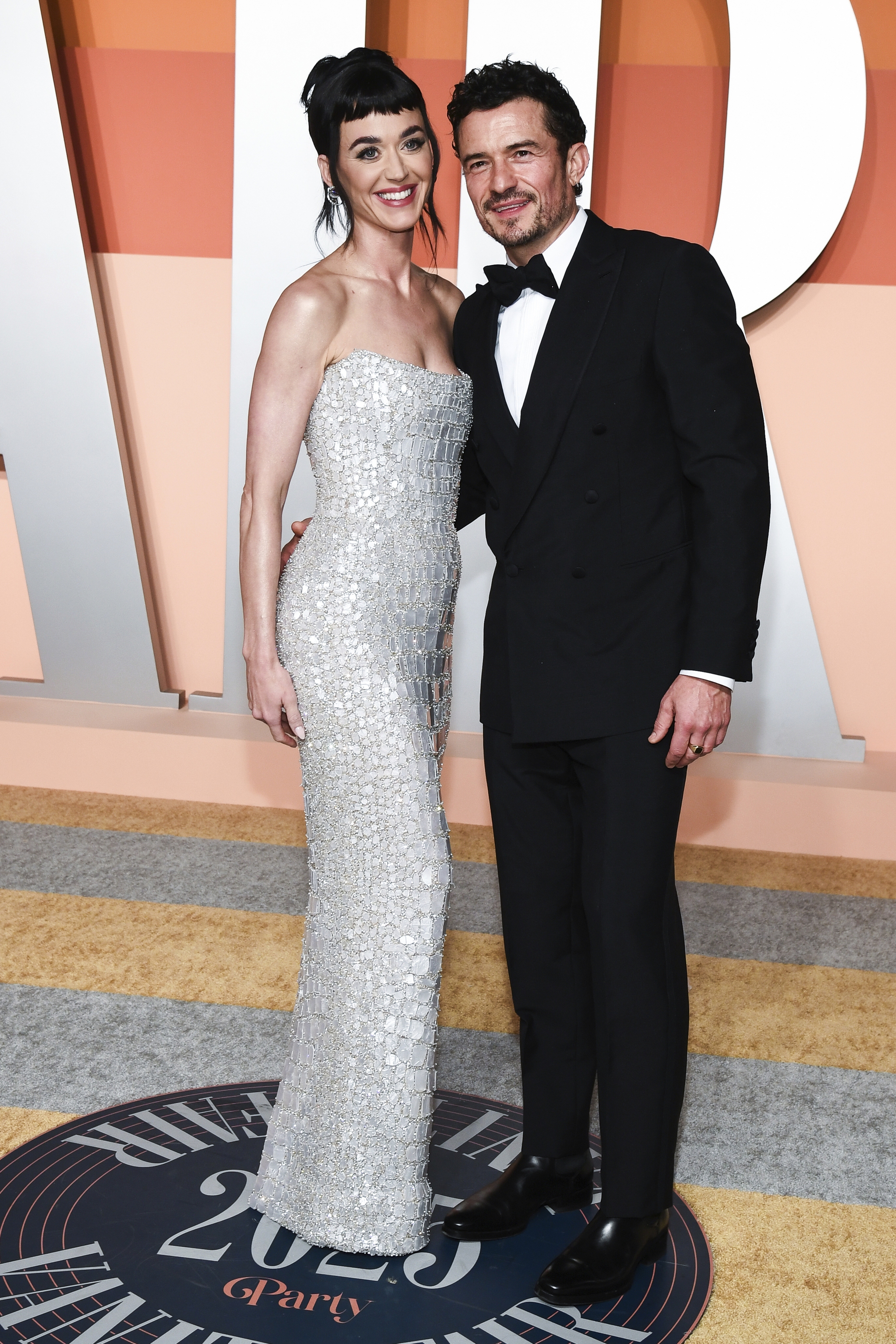 Ca sĩ Katy Perry và tài tử Orlando Bloom đường ai nấy bước- Ảnh 1.