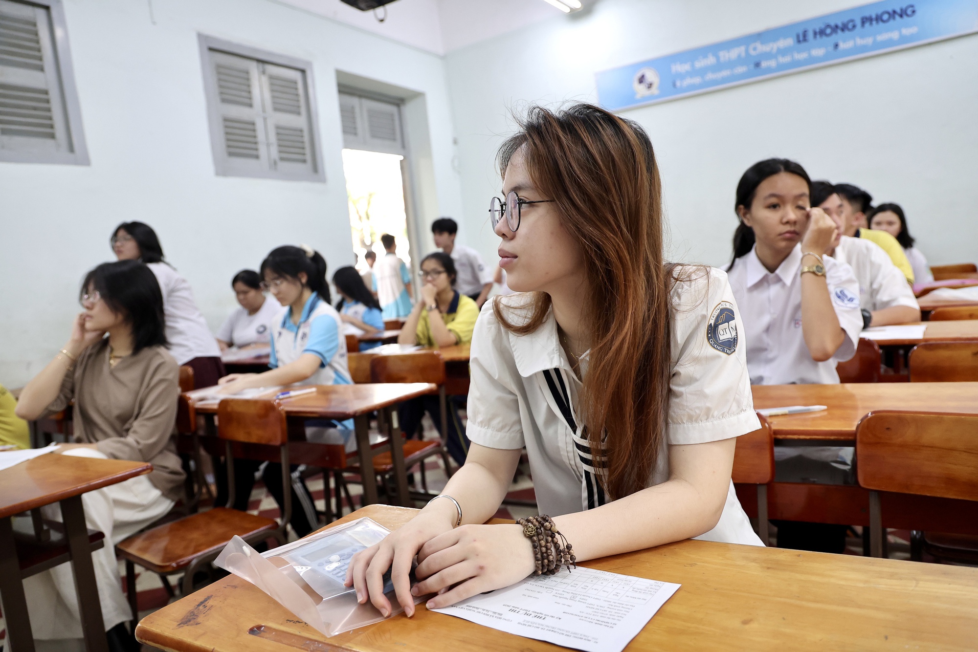 CẬP NHẬT kỳ thi tốt nghiệp THPT 2025: Gần 1 , 17 triệu thí sinh tham gia - Ảnh 9.