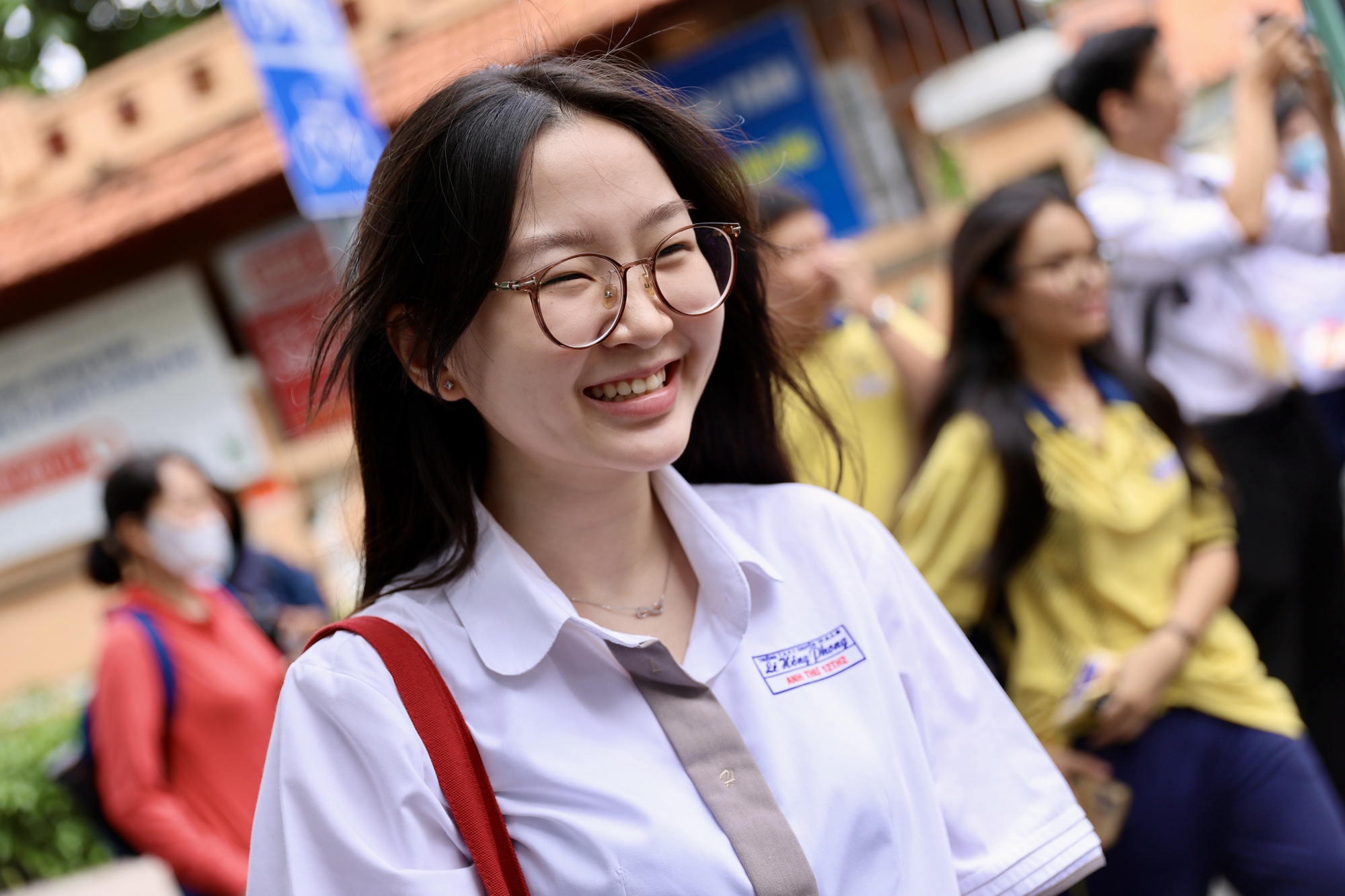 Đề thi Ngữ văn 2025: Bước chuyển mình đặc biệt trong kỳ thi tốt nghiệp THPT - Ảnh 2.