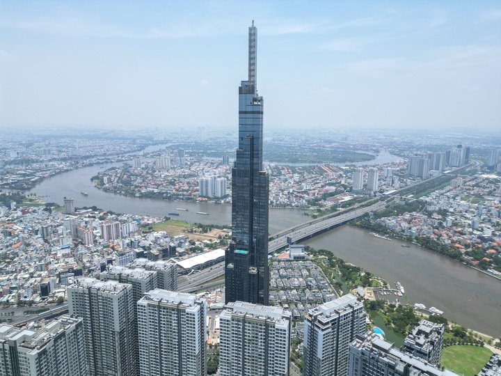 Vingroup, Thaco cam kết đầu tư vào TP VN sẽ thành “siêu đô thị quốc tế”, quy mô lớn hơn Thượng Hải - Ảnh 1.