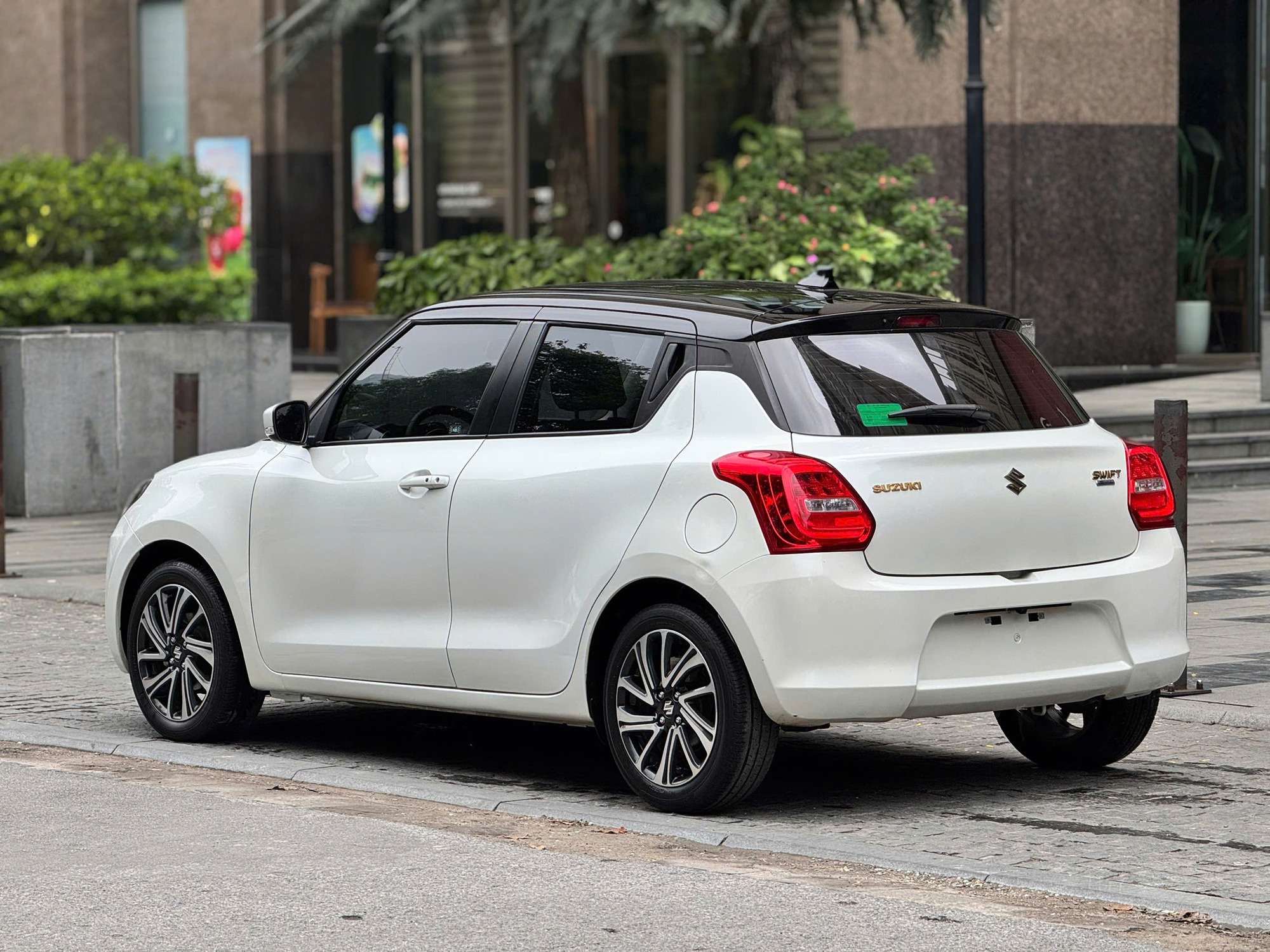 Đắt hơn gần 20 triệu nhưng Suzuki Swift 2025 hơn hẳn bản cũ: Thêm ADAS, cân bằng điện tử, chuyển sang nhập Nhật- Ảnh 4.