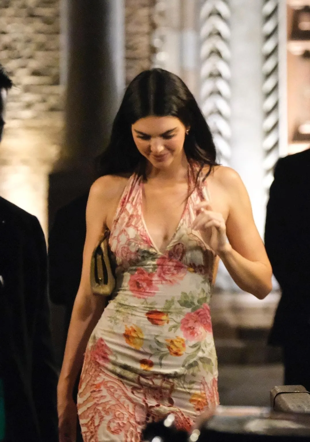 Hỗn loạn ở đám cưới tỷ phú Jeff Bezos, khách mời bỏ chạy- Ảnh 12. Hỗn loạn ở đám cưới tỷ phú Jeff Bezos, khách mời bỏ chạy- Ảnh 12.