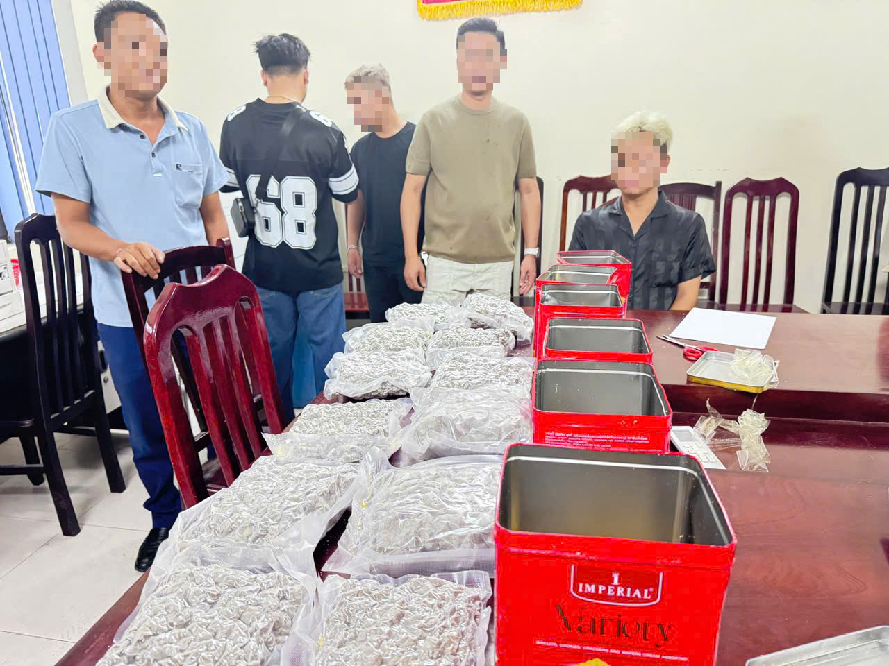 CLIP: Thủ đoạn cực kỳ tinh vi của đường dây vận chuyển cần sa cực lớn- Ảnh 2.