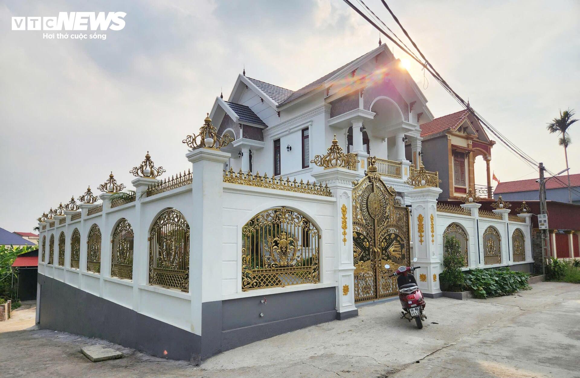 Biệt thự của ông trùm lừa đảo 38 tuổi tại Bắc Ninh gây xôn xao dư luận - Ảnh 2.