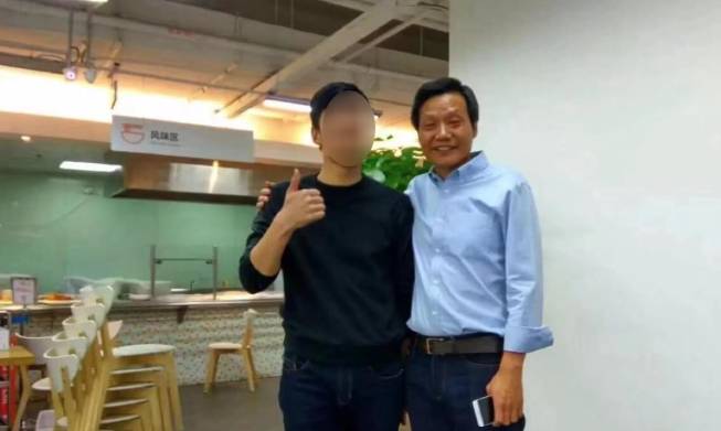 Danh tính thực sự gây sốc của "cựu giám đốc" bị vợ tố bao nuôi 200 cô gái - Ảnh 5.