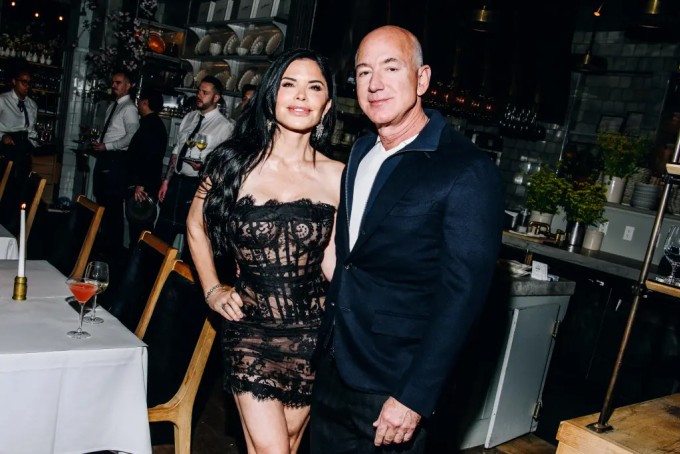 Lauren Sánchez và Jeff Bezos: Cuộc tình đầy bất ngờ ở tuổi 61 - Ảnh 4.