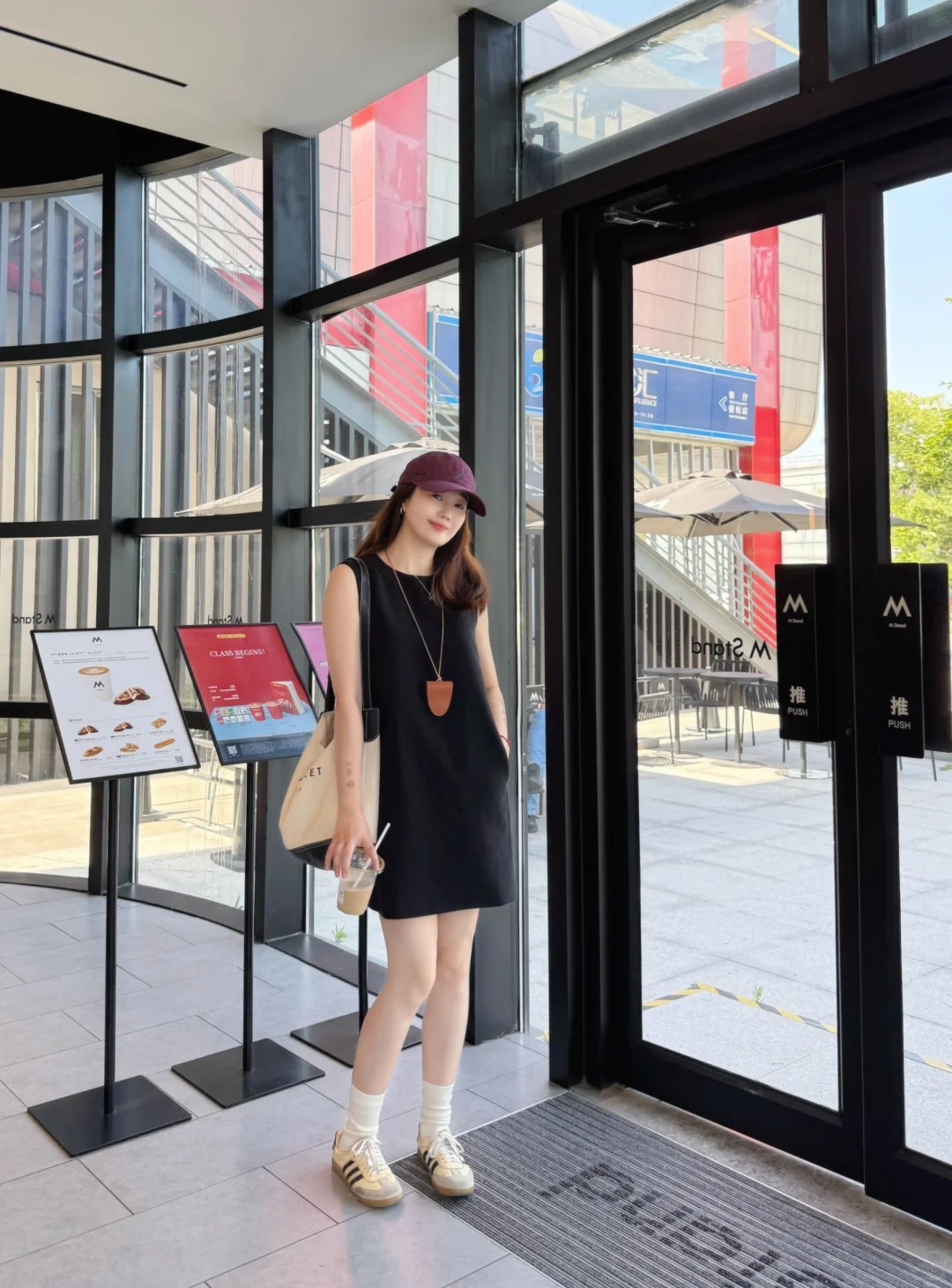 Tháng 7 mặc màu đen, vận khí bùng nổ: 3 con giáp càng diện càng giàu, công việc hanh thông, tiền bạc rủng rỉnh- Ảnh 9.