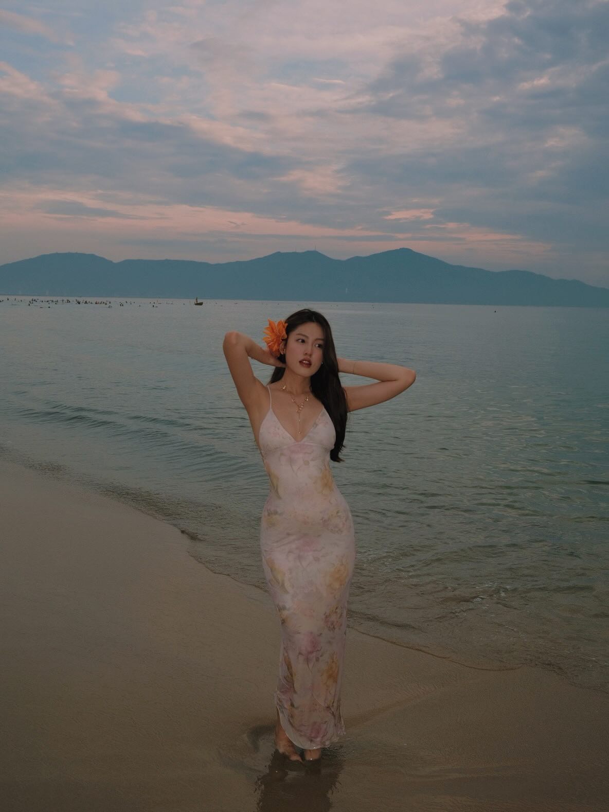 Chăm tập gym, bạn gái HIEUTHUHAI tăng cân nhanh "như Thánh Gióng", body vẫn vạn người mê - Ảnh 13. Chăm tập gym, bạn gái HIEUTHUHAI tăng cân nhanh "như Thánh Gióng", body vẫn vạn người mê - Ảnh 13.