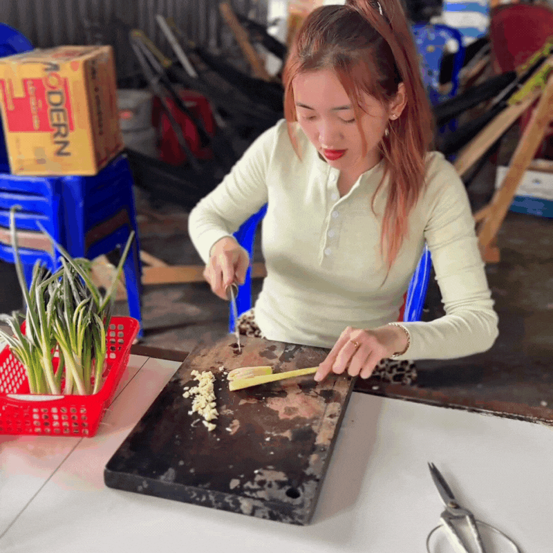 Món đặc sản "rùng mình" ở miền Tây ngày hè: Người sợ xanh mặt, người lại gật gù khen ngon - Ảnh 5. Món đặc sản "rùng mình" ở miền Tây ngày hè: Người sợ xanh mặt, người lại gật gù khen ngon - Ảnh 5.