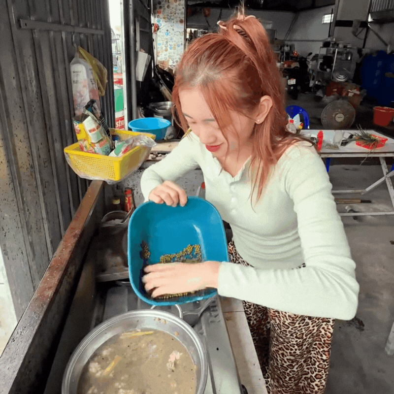 Món đặc sản "rùng mình" ở miền Tây ngày hè: Người sợ xanh mặt, người lại gật gù khen ngon - Ảnh 8. Món đặc sản "rùng mình" ở miền Tây ngày hè: Người sợ xanh mặt, người lại gật gù khen ngon - Ảnh 8.