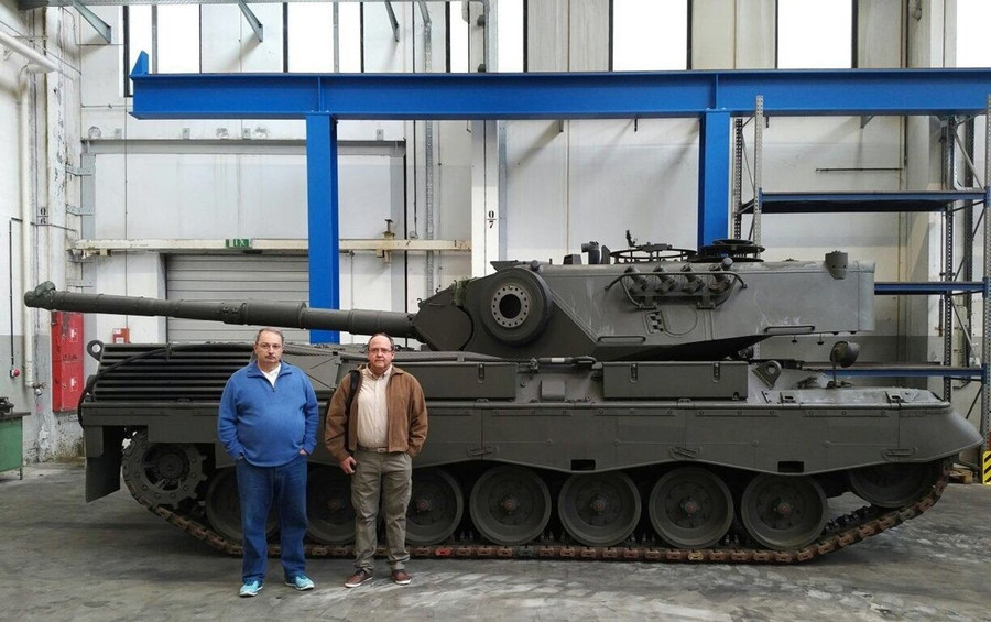 Lữ đoàn cơ giới số 142 nhận xe tăng Leopard 1 nâng cấp từ Đức - Ảnh 2.