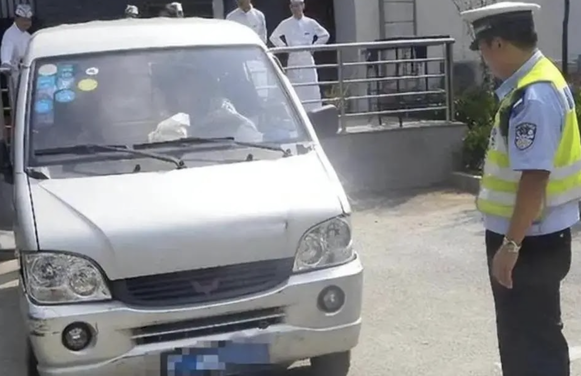 T&agrave;i xế bị phạt 195 km/h tr&ecirc;n cao tốc: C&acirc;u chuyện bất ngờ về thiết bị đo tốc độ - Ảnh 1.