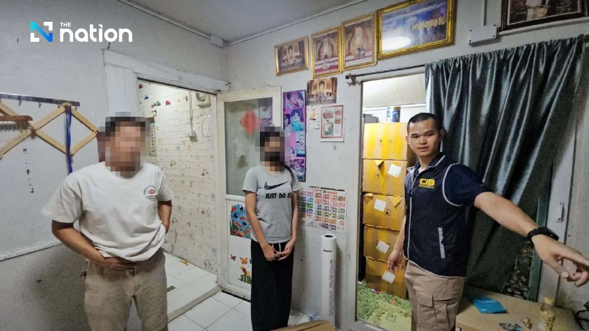 Đột kích 2 xưởng đóng gói, công an triệt phá đường dây sản xuất sữa bột Ensure Gold giả quy mô hàng tỷ đồng, tịch thu hơn 5.000 sản phẩm- Ảnh 3. Đột kích 2 xưởng đóng gói, công an triệt phá đường dây sản xuất sữa bột Ensure Gold giả quy mô hàng tỷ đồng, tịch thu hơn 5.000 sản phẩm- Ảnh 3.