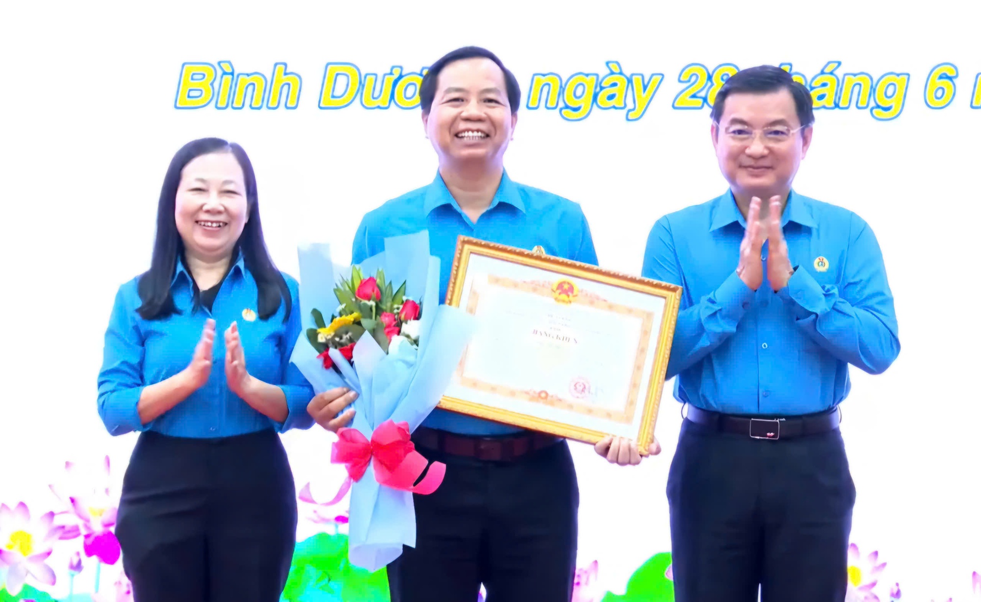 Chủ tịch LĐLĐ tỉnh Bình Dương phát biểu xúc động tại hội nghị trước khi hợp nhất với TP HCM- Ảnh 2.