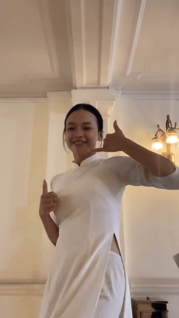 Cục trưởng Xu&acirc;n Bắc chiếm s&oacute;ng g&aacute;i xinh, đu trend TikTok, netizen n&oacute;i &ldquo;kh&ocirc;ng triệu view hơi ph&iacute;&rdquo;- Ảnh 1.