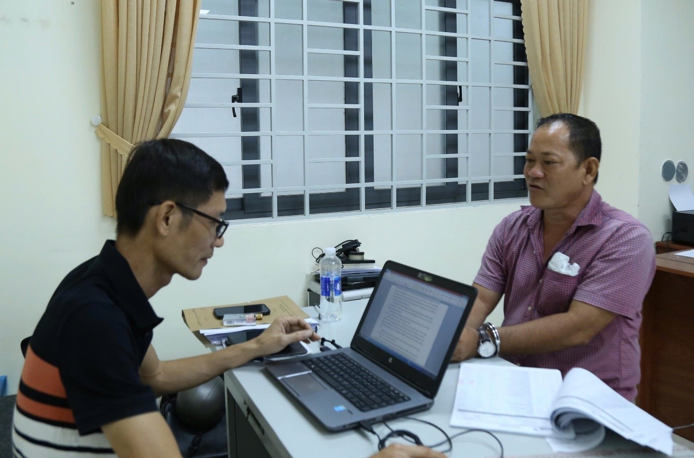 Bắt giữ 6 đối tượng khai thác cát trái phép trên sông Đồng Nai - Ảnh 4.