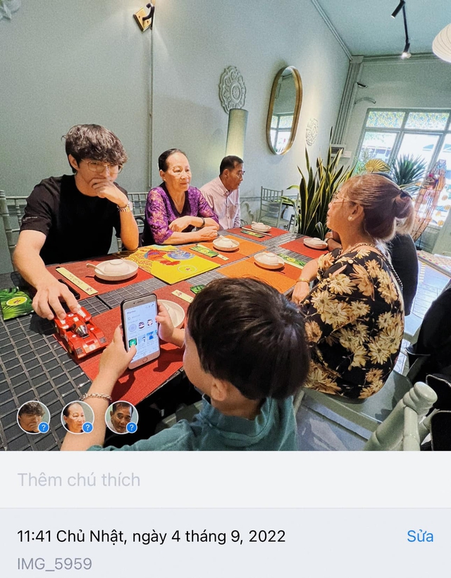 Hành động đắt giá hơn cả xe sang chục tỷ trong đám hỏi phú bà Diệp Lê khiến dân tình xôn xao tấm tắc- Ảnh 2. Hành động đắt giá hơn cả xe sang chục tỷ trong đám hỏi phú bà Diệp Lê khiến dân tình xôn xao tấm tắc- Ảnh 2.