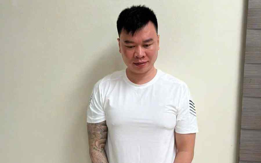 Nữ gi&aacute;m đốc sản xuất h&agrave;ng ng&agrave;n sản phẩm thảo dược giả vừa bị bắt ở Đắk Lắk: Từng "nổ" sẽ tặng 300 căn biệt thự cho đại l&yacute; xuất sắc - Ảnh 4.