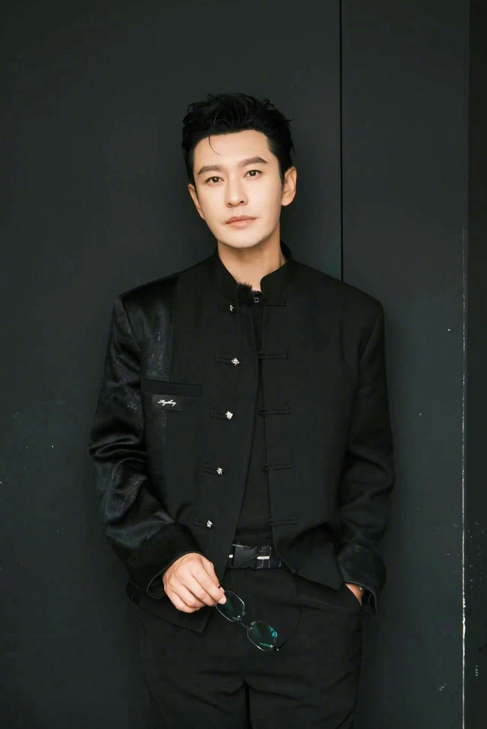 Thực hư việc tài tử Huỳnh Hiểu Minh đuổi mẹ con Angelababy khỏi căn hộ 473 tỷ đồng- Ảnh 5.