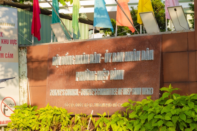 Sáp nhập tp . Hcm: Trụ sở đồng loạt thay bảng tên hành chính , chuẩn bị cho lịch sử mới - Ảnh 5.