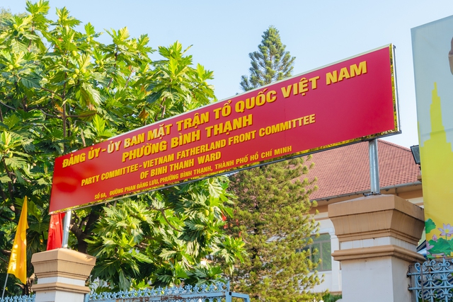 Sáp nhập tp . Hcm: Trụ sở đồng loạt thay bảng tên hành chính , chuẩn bị cho lịch sử mới - Ảnh 7.