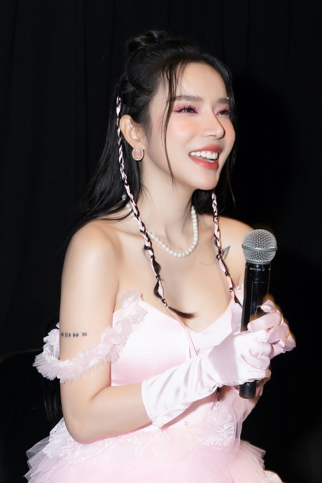 Miu Lê xin lỗi- Ảnh 9. Miu Lê xin lỗi- Ảnh 9.