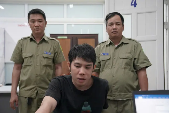 Cướp tài sản của cụ bà 70 tuổi giữa ban ngày tại Huế - Ảnh 1.