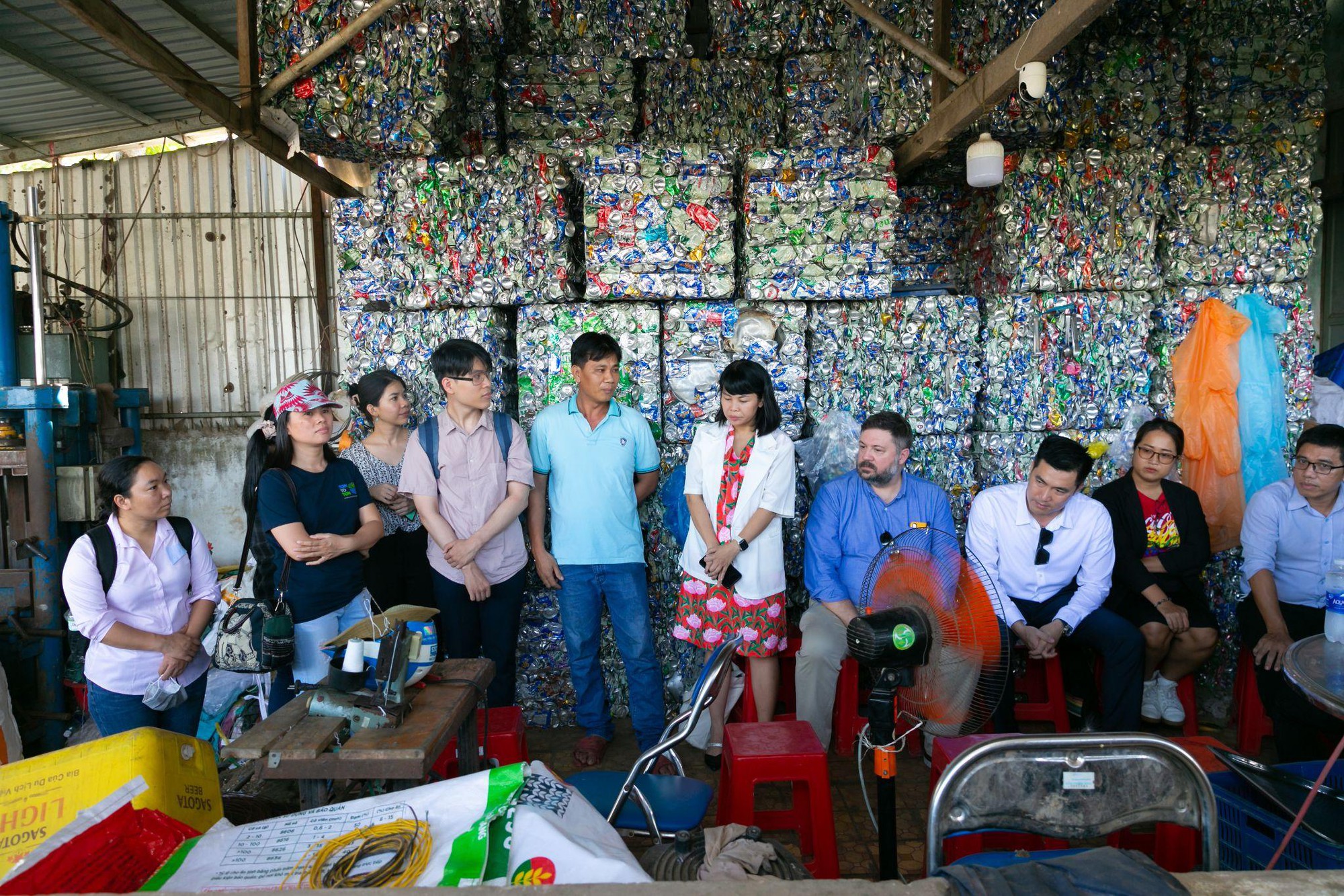 Điểm qua những sáng kiến nổi bật của Coca-Cola thúc đẩy giảm thiểu rác thải nhựa tại Việt Nam - Ảnh 1. Điểm qua những sáng kiến nổi bật của Coca-Cola thúc đẩy giảm thiểu rác thải nhựa tại Việt Nam - Ảnh 1.