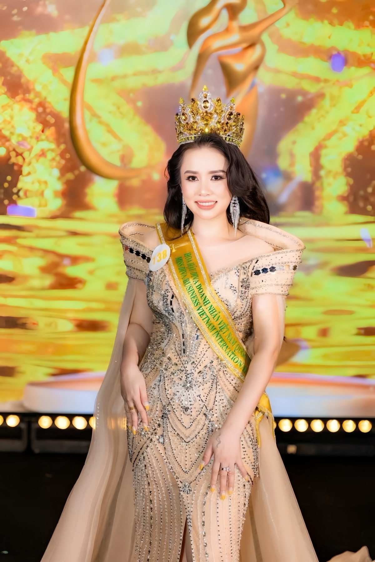 Đặng Thị Mỹ đăng quang hoa hậu- Ảnh 3. Đặng Thị Mỹ đăng quang hoa hậu- Ảnh 3.