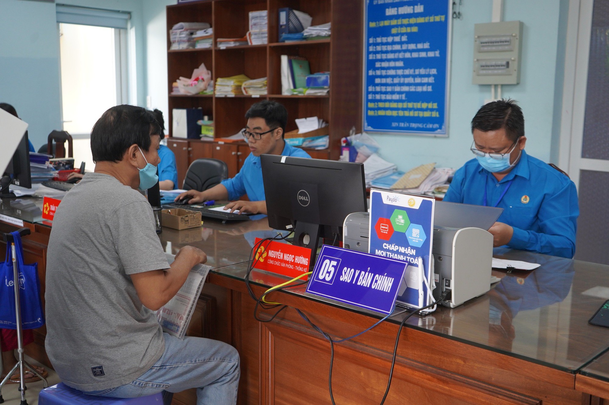 Cán bộ , công chức trẻ tinh giản biên chế và chế độ hỗ trợ khi tìm việc mới - Ảnh 2.