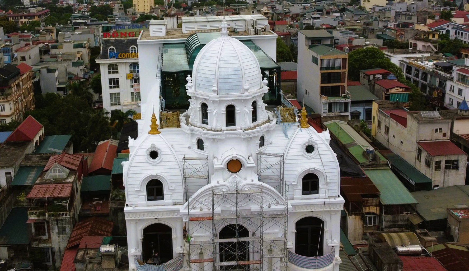 Căn nhà nổi bật của Tuấn thần đèn giữa phố Lê Hoàn TP thanh hóa - Ảnh 6.