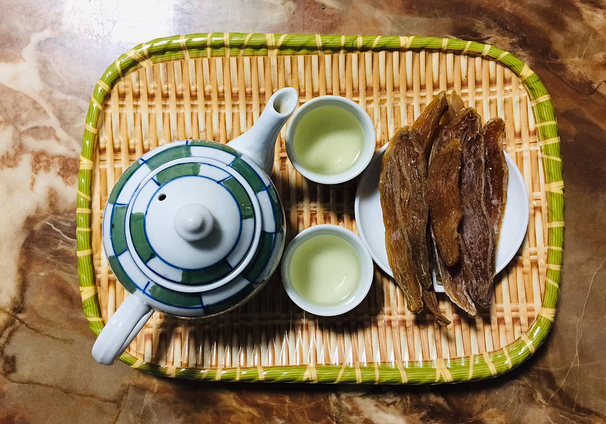 Người phụ nữ Quảng Bình biến cát trắng thành... "vàng"- Ảnh 2.
