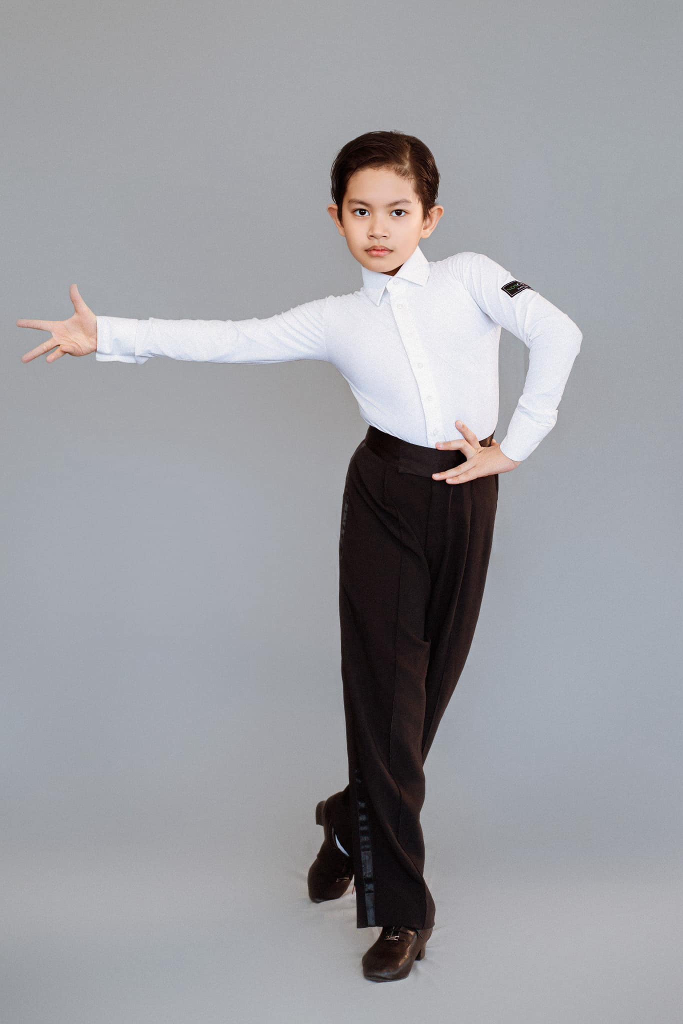 Con trai Khánh Thi-Phan Hiển: 10 tuổi cao gần bằng bố, là "thần đồng dancesport" vô địch thế giới nhưng... lười nhảy mất rồi! - Ảnh 4.