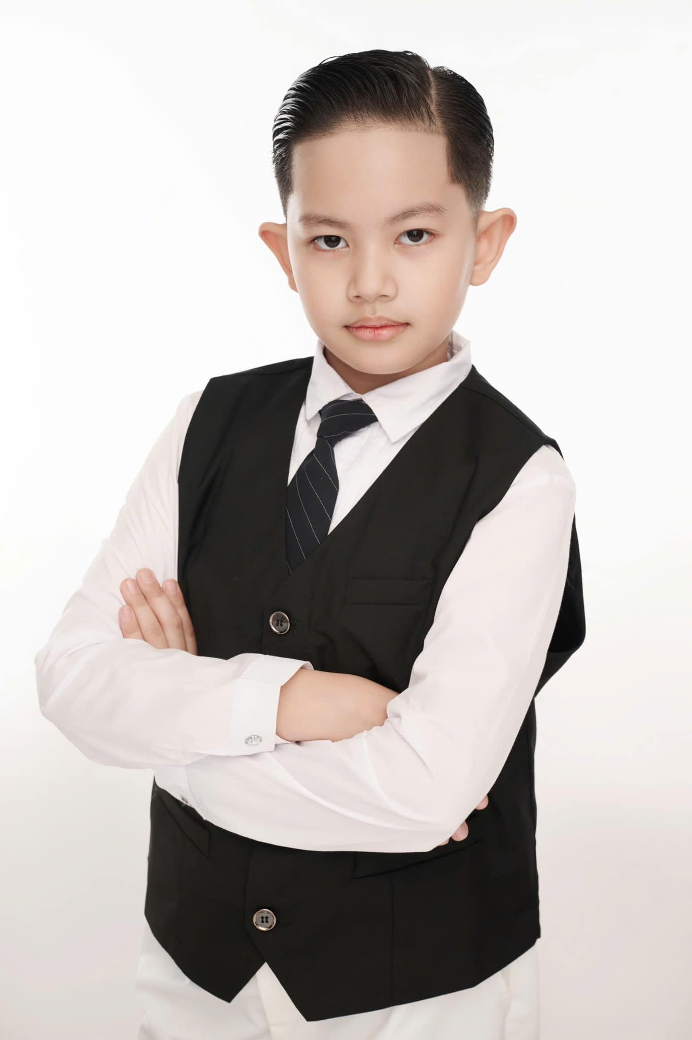 Con trai Khánh Thi-Phan Hiển: 10 tuổi cao gần bằng bố, là "thần đồng dancesport" vô địch thế giới nhưng... lười nhảy mất rồi! - Ảnh 6.