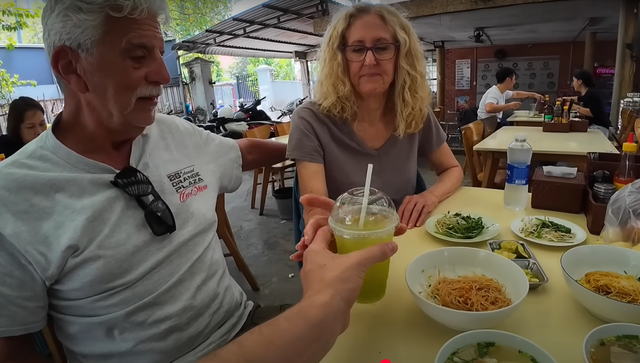 Khách Tây vừa uống thử 1 loại đồ uống Việt Nam liền thốt lên: “Độc nhất vô nhị”, phải mang về nhà!- Ảnh 2.