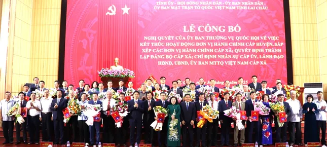 Công bố nhân sự lãnh đạo các tỉnh, thành mới sau sáp nhập - Ảnh 2. Công bố nhân sự lãnh đạo các tỉnh, thành mới sau sáp nhập - Ảnh 2.