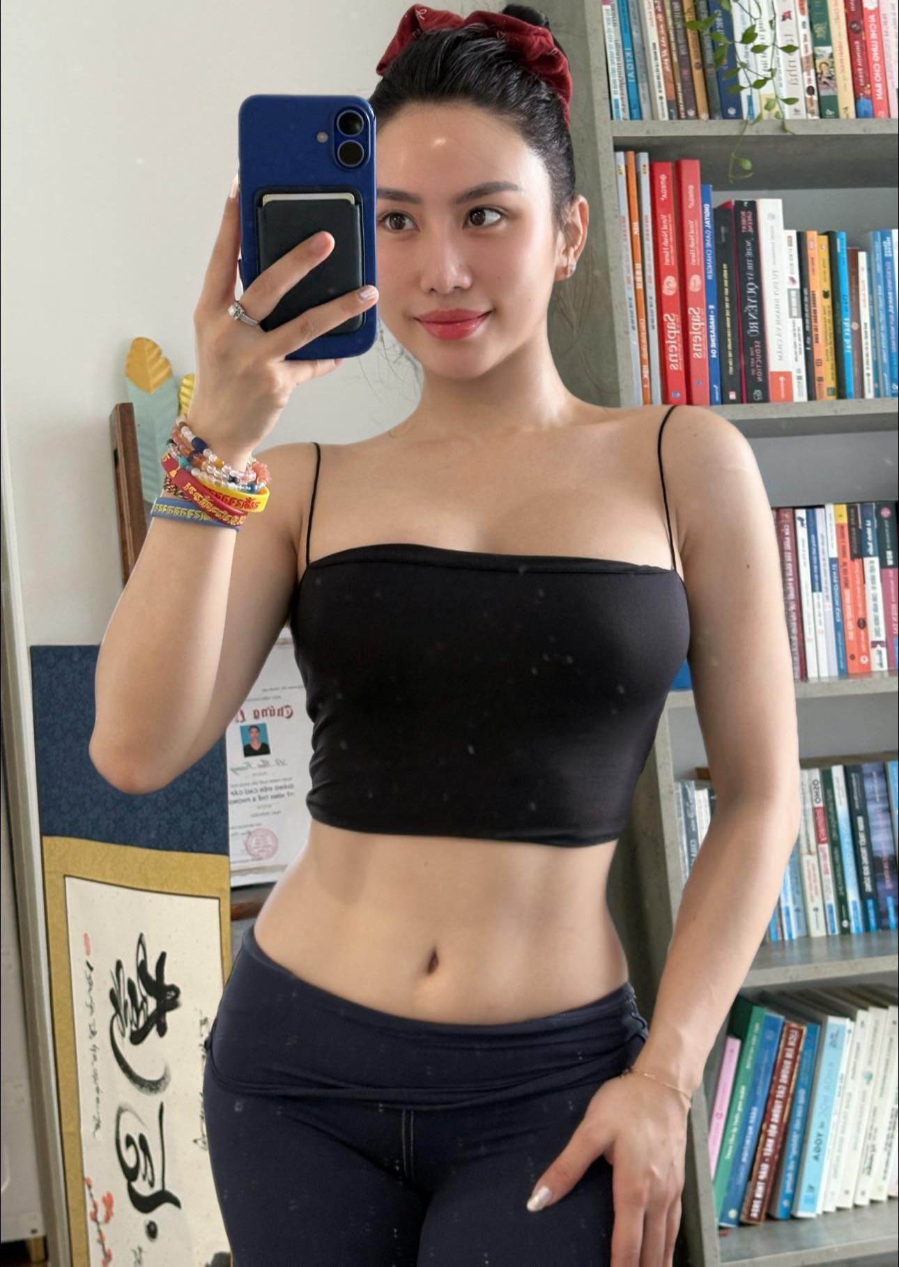 Kh&ocirc;ng phải thẩm mỹ đắt đỏ, đ&acirc;y mới l&agrave; th&oacute;i quen rẻ b&egrave;o gi&uacute;p nữ PT c&oacute; da hồng h&agrave;o, căng mọng collagen chỉ sau 1 th&aacute;ng- Ảnh 9.