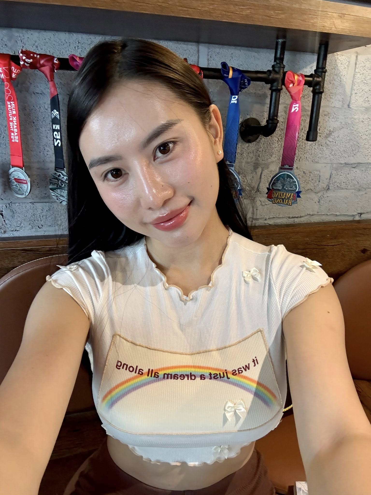 Kh&ocirc;ng phải thẩm mỹ đắt đỏ, đ&acirc;y mới l&agrave; th&oacute;i quen rẻ b&egrave;o gi&uacute;p nữ PT c&oacute; da hồng h&agrave;o, căng mọng collagen chỉ sau 1 th&aacute;ng- Ảnh 4.