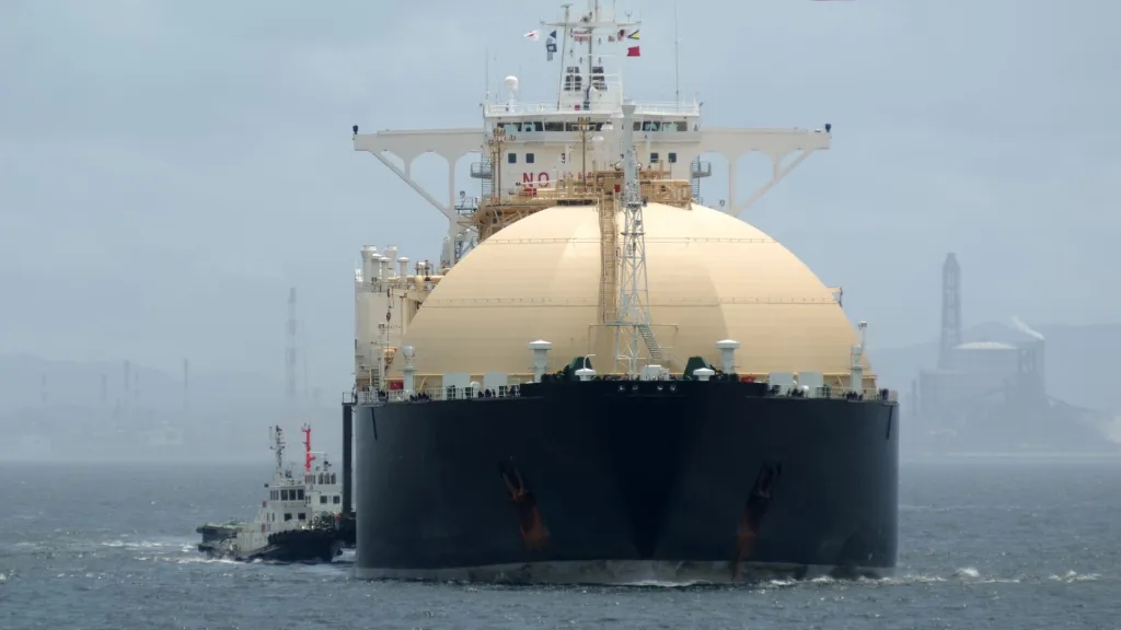 Siêu nhà máy đienẹ LNG 36.000 tỷ đầu tiên của Việt Nam đạt cột mốc vàng: Dòng điện tỷ đô sắp phục vụ chúng ta! - Ảnh 3. Siêu nhà máy đienẹ LNG 36.000 tỷ đầu tiên của Việt Nam đạt cột mốc vàng: Dòng điện tỷ đô sắp phục vụ chúng ta! - Ảnh 3.