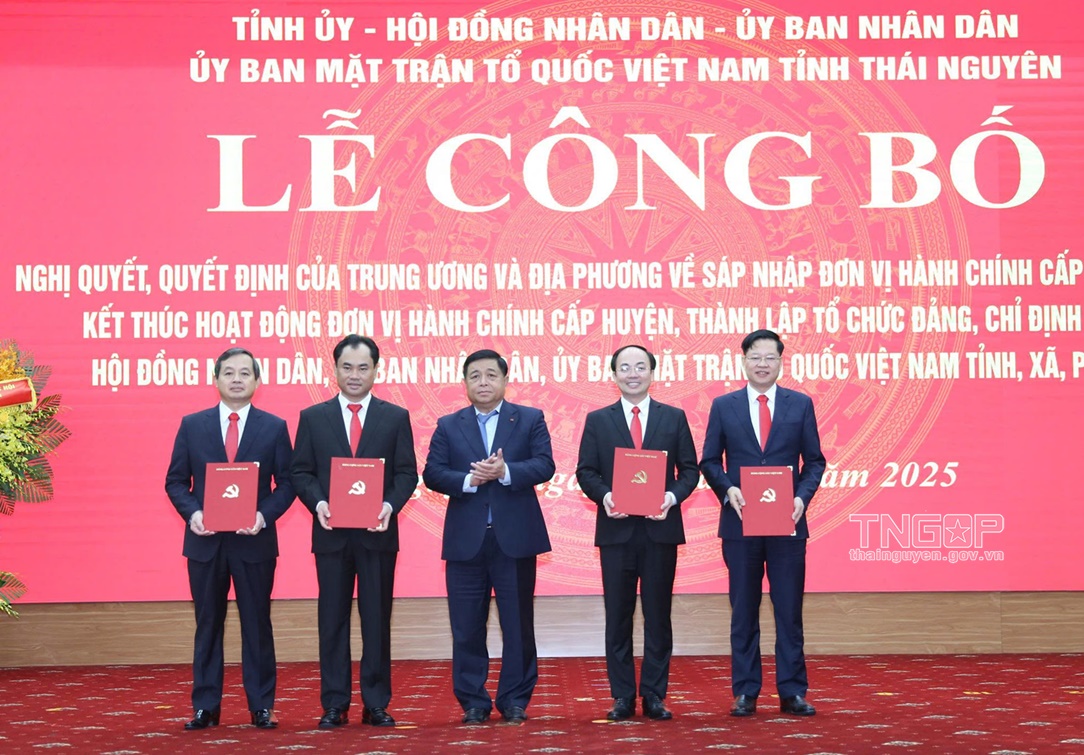 Ông Hầu A Lềnh được chỉ định là Bí thư Tỉnh ủy Tuyên Quang- Ảnh 3.